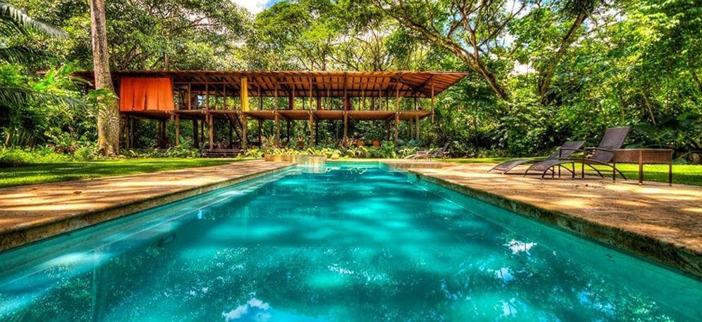 Iguana Lodge Beach Resort Puerto Jiménez エクステリア 写真