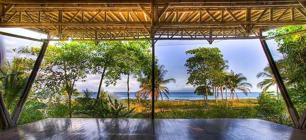 Iguana Lodge Beach Resort Puerto Jiménez エクステリア 写真