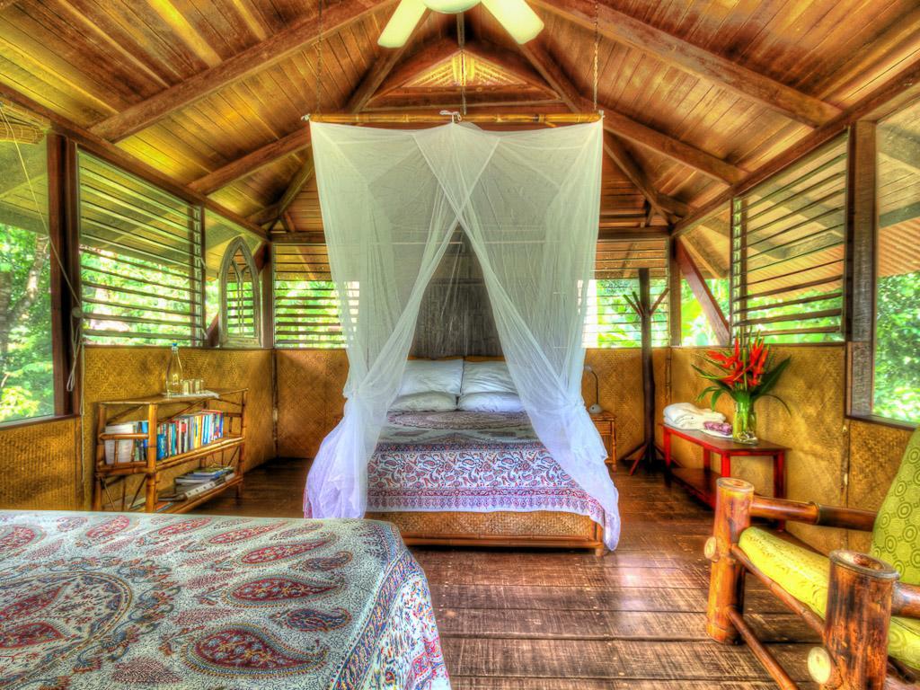 Iguana Lodge Beach Resort Puerto Jiménez エクステリア 写真