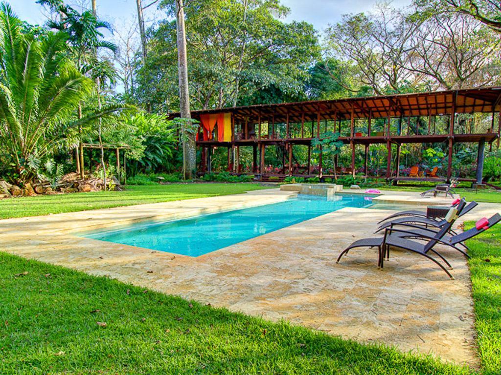 Iguana Lodge Beach Resort Puerto Jiménez エクステリア 写真